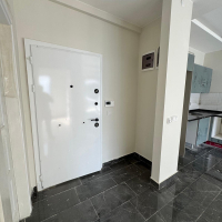 Просторная 1+1 в Махмутларе с курортной инфраструктурой и 500 м до моря