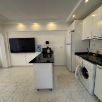 Меблированная 1+1 в Махмутларе с бассейном — 300 м до моря