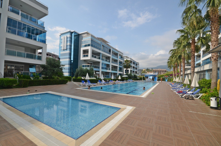 FULL AKTİVİTELİ SİTEDE GENİŞ 1+1 SATILIK EŞYALI  DAİRE