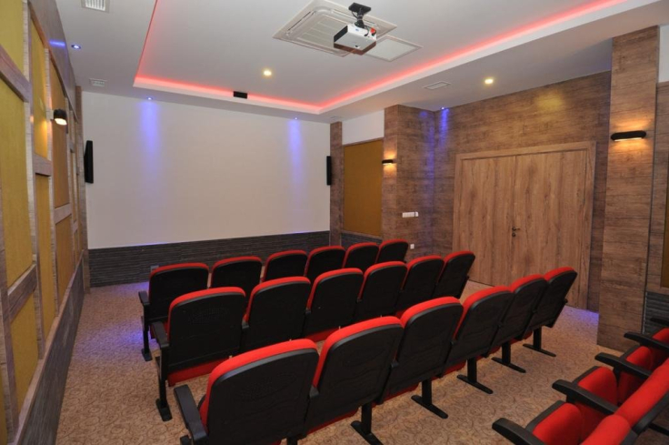 FULL AKTİVİTELİ SİTEDE GENİŞ 1+1 SATILIK EŞYALI  DAİRE