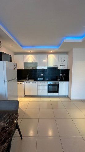 FULL AKTİVİTELİ SİTEDE GENİŞ 1+1 SATILIK EŞYALI  DAİRE