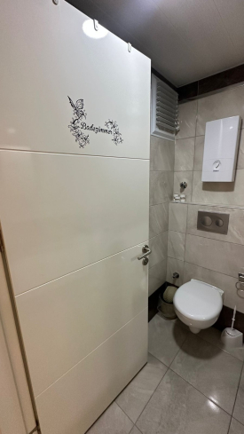 FULL AKTİVİTELİ SİTEDE GENİŞ 1+1 SATILIK EŞYALI  DAİRE