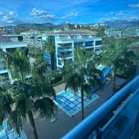 FULL AKTİVİTELİ SİTEDE GENİŞ 1+1 SATILIK EŞYALI  DAİRE