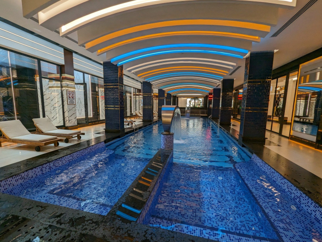 Современная 1+1 в Махмутларе с отельной инфраструктурой и потенциалом аренды