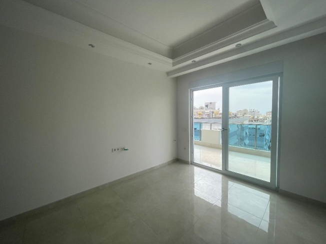 Современная 1+1 в Махмутларе с отельной инфраструктурой и потенциалом аренды