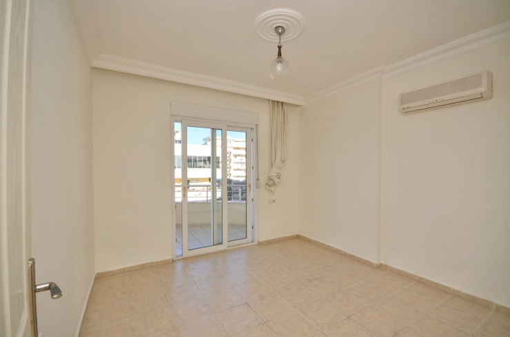 Просторная 4+1 с панорамным видом в Махмутларе — 170 м² для комфортной жизни у моря