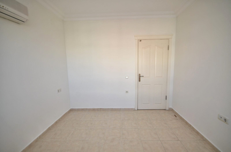 Просторная 4+1 с панорамным видом в Махмутларе — 170 м² для комфортной жизни у моря