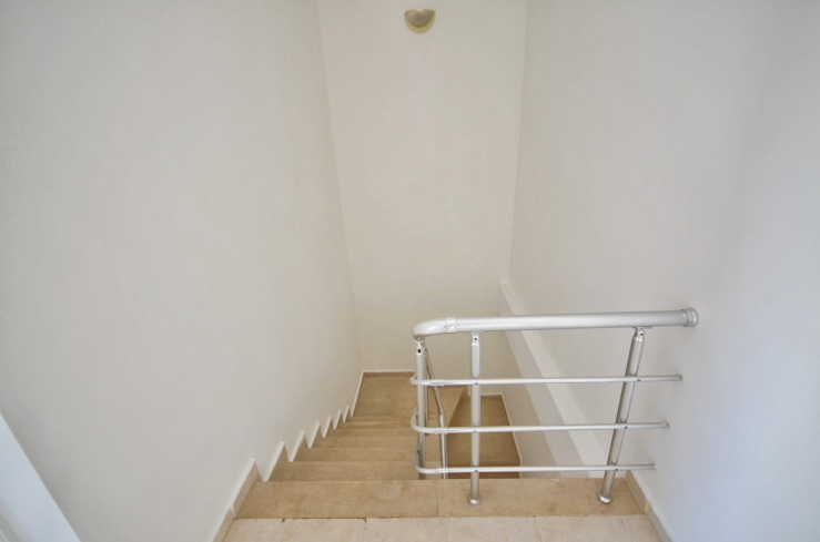 Просторная 4+1 с панорамным видом в Махмутларе — 170 м² для комфортной жизни у моря