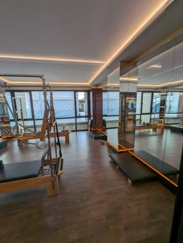 Современная 1+1 с отельной инфраструктурой и высоким арендным потенциалом в Махмутларе