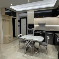 Современная 1+1 с отельной инфраструктурой и высоким арендным потенциалом в Махмутларе