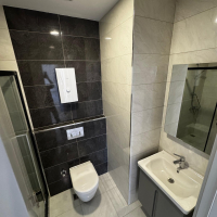 Просторная 2+1 в новом доме в Махмутларе — идеальна для жизни и аренды