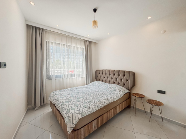 Меблированная 1+1 в Махмутларе с отельной инфраструктурой и потенциалом аренды