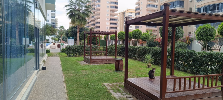 Меблированная 1+1 в Махмутларе с отельной инфраструктурой и потенциалом аренды