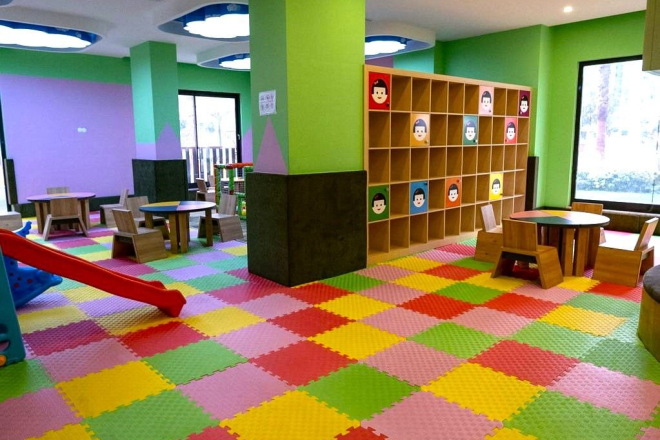 Меблированная 1+1 в Махмутларе с отельной инфраструктурой и потенциалом аренды