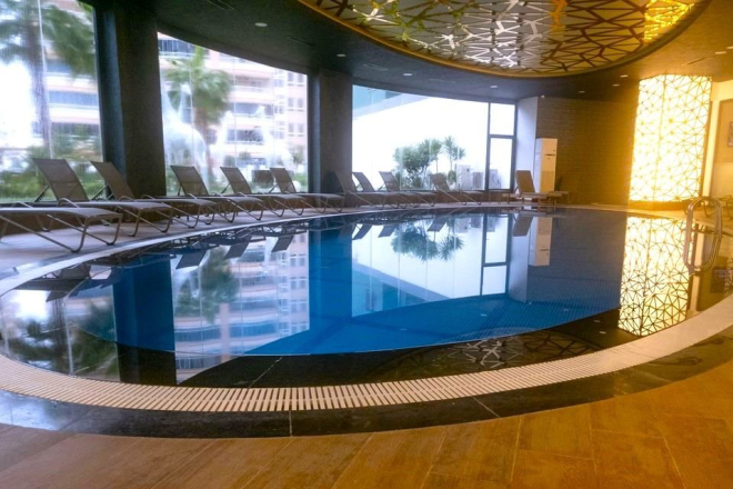 Меблированная 1+1 в Махмутларе с отельной инфраструктурой и потенциалом аренды