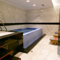 Меблированная 1+1 в Махмутларе с отельной инфраструктурой и потенциалом аренды