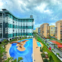 Меблированная 1+1 в Махмутларе с отельной инфраструктурой и потенциалом аренды