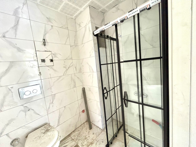 Новая 1+1 в Авсалларе с видом на город и природное окружение