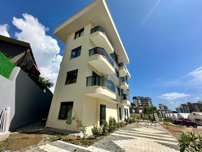 YENİ BİNA DA EŞYASIZ ACİL SATILIK 1+1