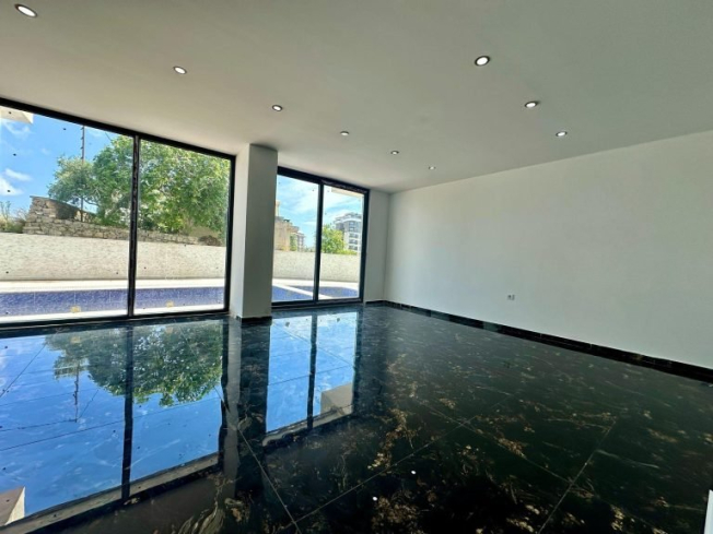 YENİ BİNA DA EŞYASIZ ACİL SATILIK 1+1