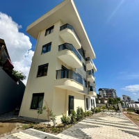 YENİ BİNA DA EŞYASIZ ACİL SATILIK 1+1