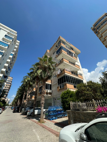 DENİZE 200 METRE MESAFEDE GENİŞ 1+1