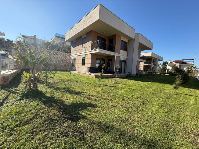 3+1 VİLLA 200 M2 MOBİLYALI 200 M2 BAHÇE KULLANIM ALANI