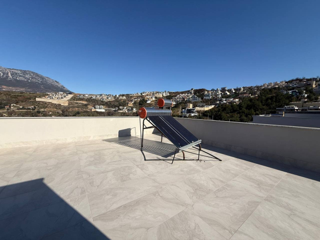 3+1 VİLLA 200 M2 MOBİLYALI 200 M2 BAHÇE KULLANIM ALANI