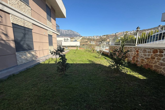 3+1 VİLLA 200 M2 MOBİLYALI 200 M2 BAHÇE KULLANIM ALANI