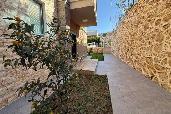 3+1 VİLLA 200 M2 MOBİLYALI 200 M2 BAHÇE KULLANIM ALANI