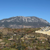 3+1 VİLLA 200 M2 MOBİLYALI 200 M2 BAHÇE KULLANIM ALANI