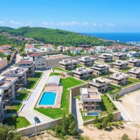 3+1 VİLLA 200 M2 MOBİLYALI 200 M2 BAHÇE KULLANIM ALANI