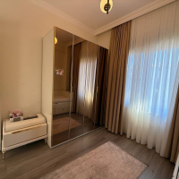 3+1 VİLLA 200 M2 MOBİLYALI 200 M2 BAHÇE KULLANIM ALANI