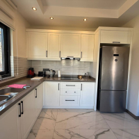 3+1 VİLLA 200 M2 MOBİLYALI 200 M2 BAHÇE KULLANIM ALANI