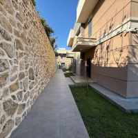 3+1 VİLLA 200 M2 MOBİLYALI 200 M2 BAHÇE KULLANIM ALANI