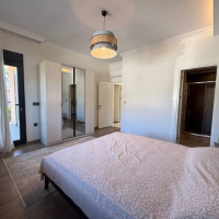 3+1 VİLLA 200 M2 MOBİLYALI 200 M2 BAHÇE KULLANIM ALANI