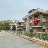 3+1 VİLLA 200 M2 MOBİLYALI 200 M2 BAHÇE KULLANIM ALANI