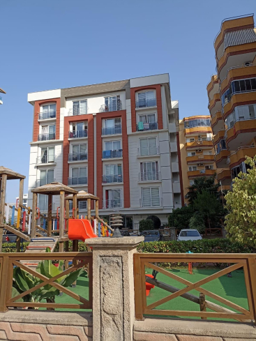 MAHMUTLARDA DENİZE 300 METREDE STUDYO DAİRE