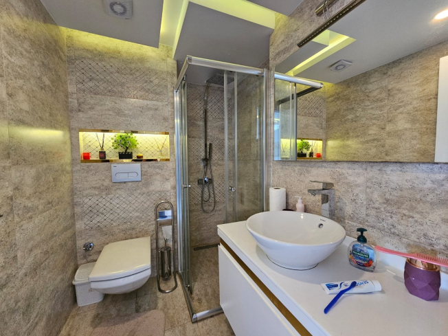 KİRALAMAYA UYGUN 1+1 AKTİVİTELİ SATILIK DAİRE