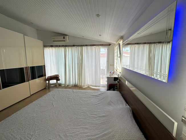 VATANDAŞLIĞA UYGUN 3+2 GENİŞ VİLLA