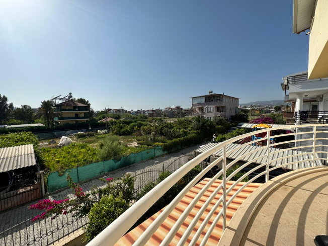 VATANDAŞLIĞA UYGUN 3+2 GENİŞ VİLLA