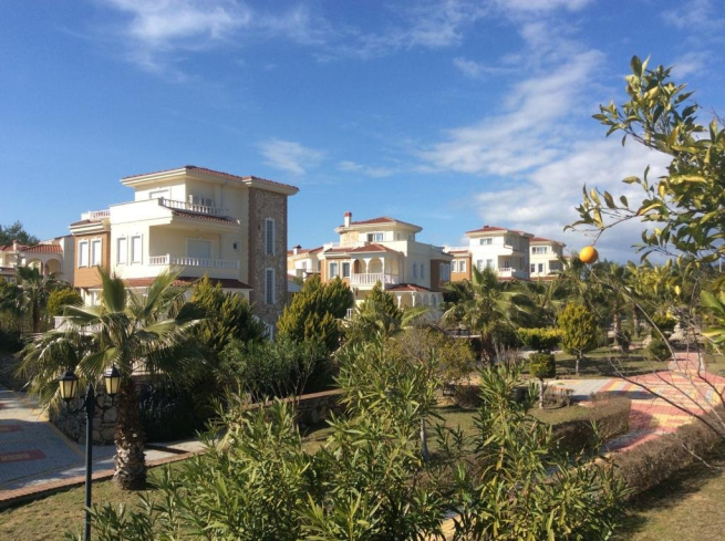 İKAMETE UYGUN 3+1 VİLLA