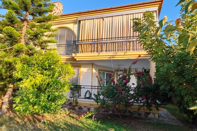 3+1 GENİŞ SATILIK İKİZ VİLLA