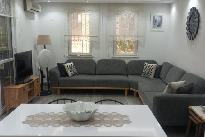 DENİZE 600 METRE 2+1 SATILIK VİLLA