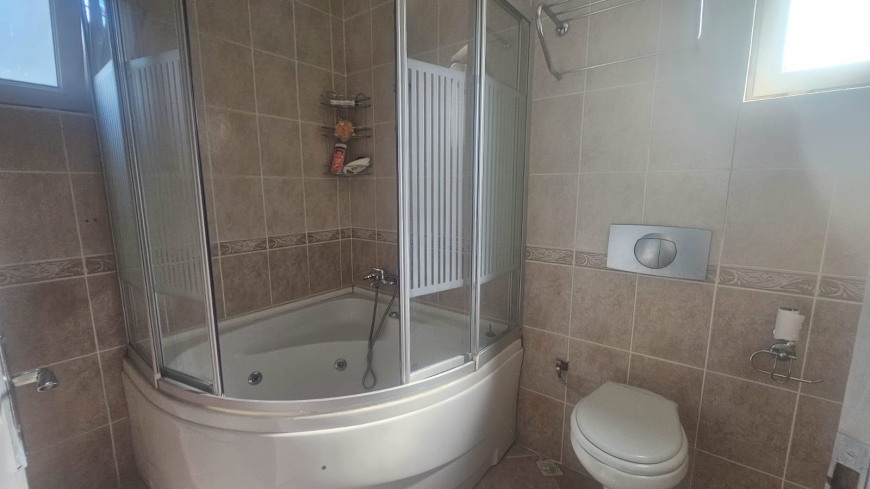 SİTE İÇİNDE 3+1 DENİZE 600 METRE SATILIK VİLLA