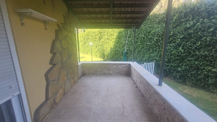 SİTE İÇİNDE 3+1 DENİZE 600 METRE SATILIK VİLLA