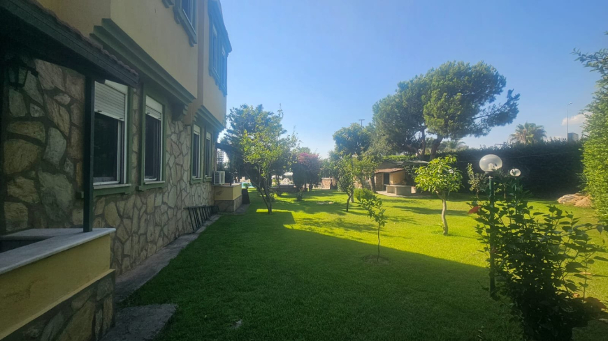 SİTE İÇİNDE 3+1 DENİZE 600 METRE SATILIK VİLLA