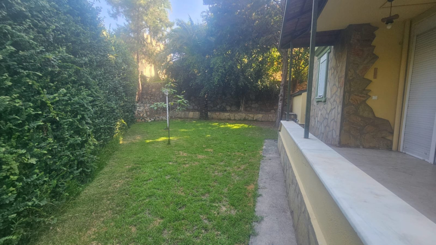 SİTE İÇİNDE 3+1 DENİZE 600 METRE SATILIK VİLLA