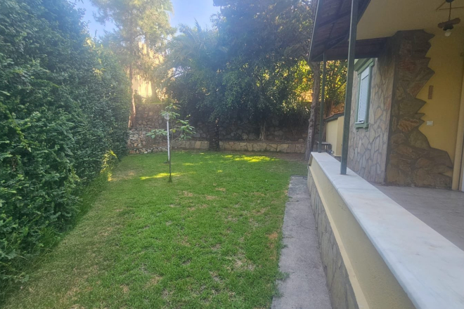 Просторная вилла 3+1 с выходом в сад — подходит  для ВНЖ. район Конаклы