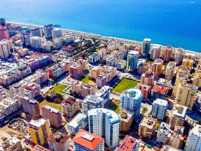 Mahmutlar'da 1+1 geniş eşyalı fırsat daire